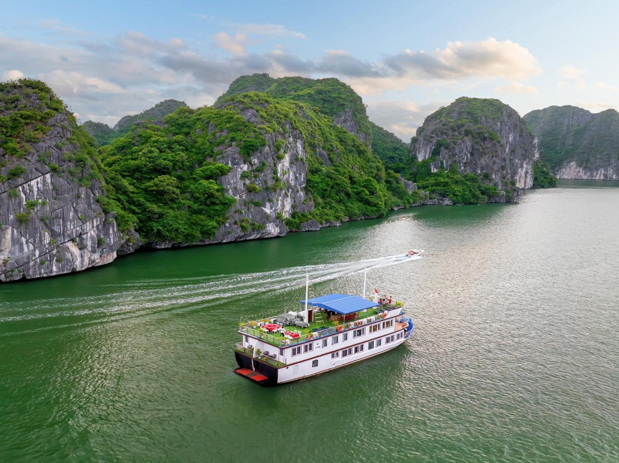 Sunlight Cruise Otel Ha Long Dış mekan fotoğraf